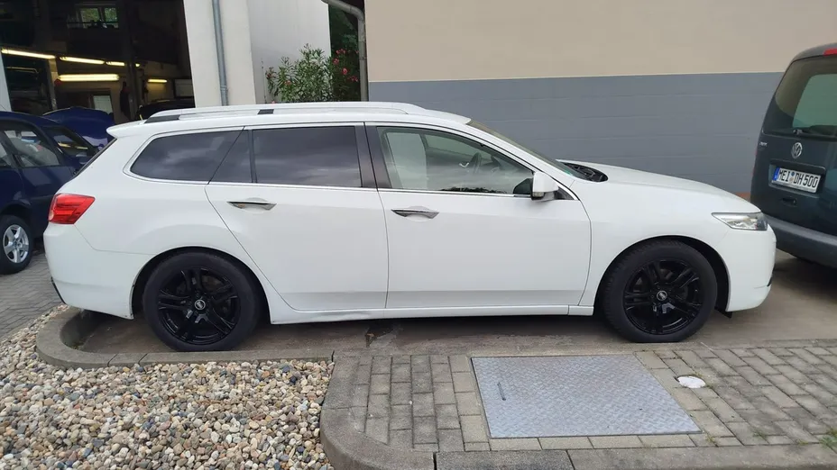 HONDA Accord -