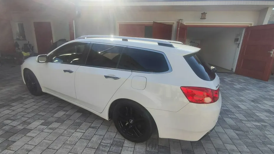 HONDA Accord -