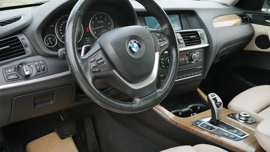 BMW X3 -