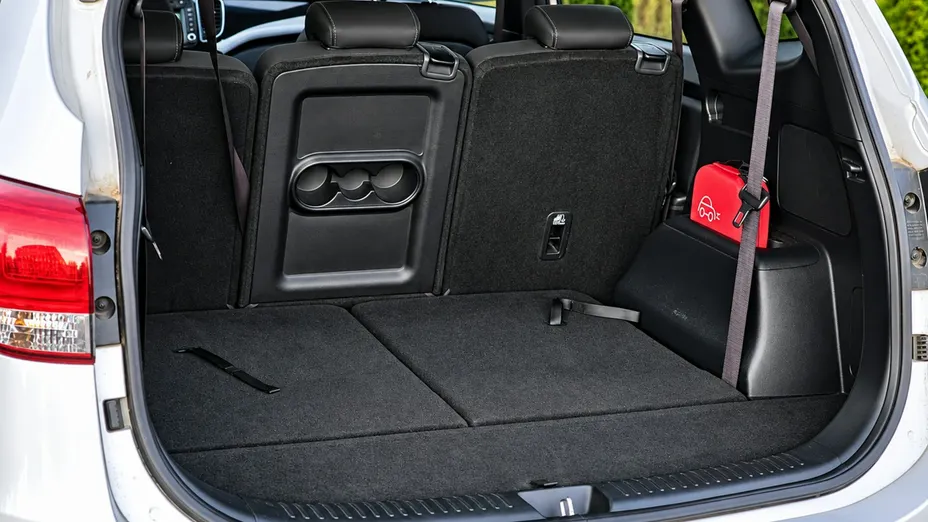 KIA Carens -