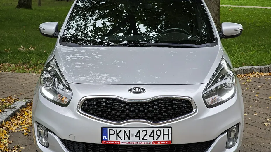 KIA Carens -