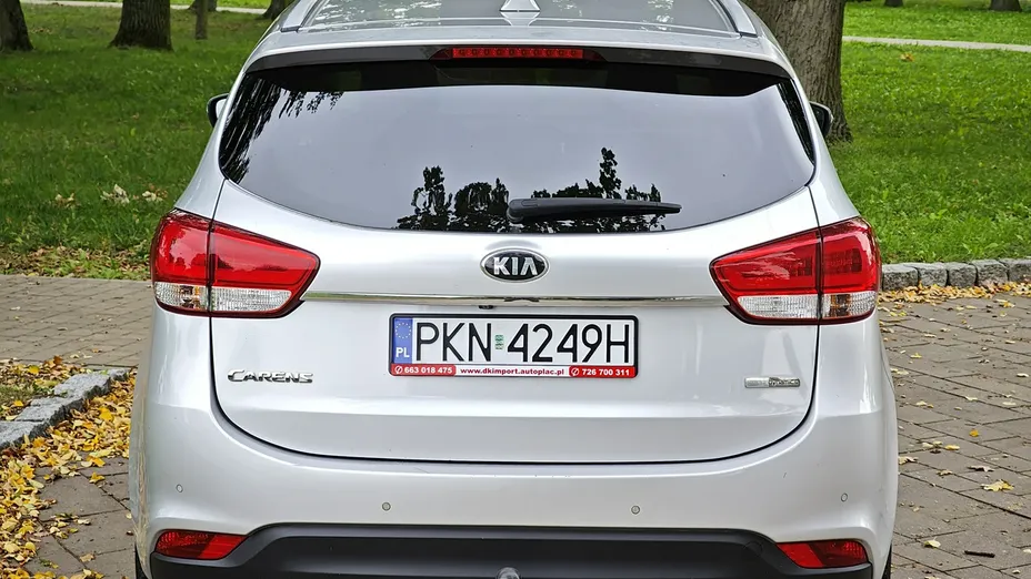 KIA Carens -