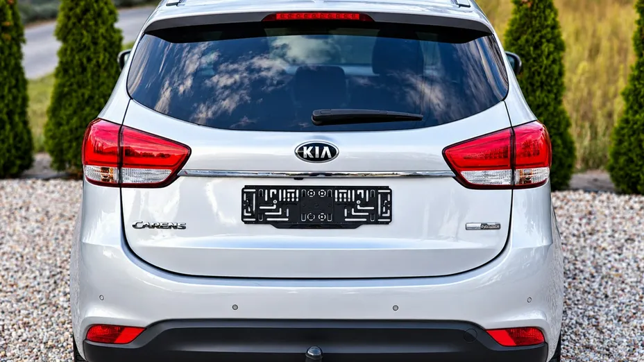 KIA Carens -