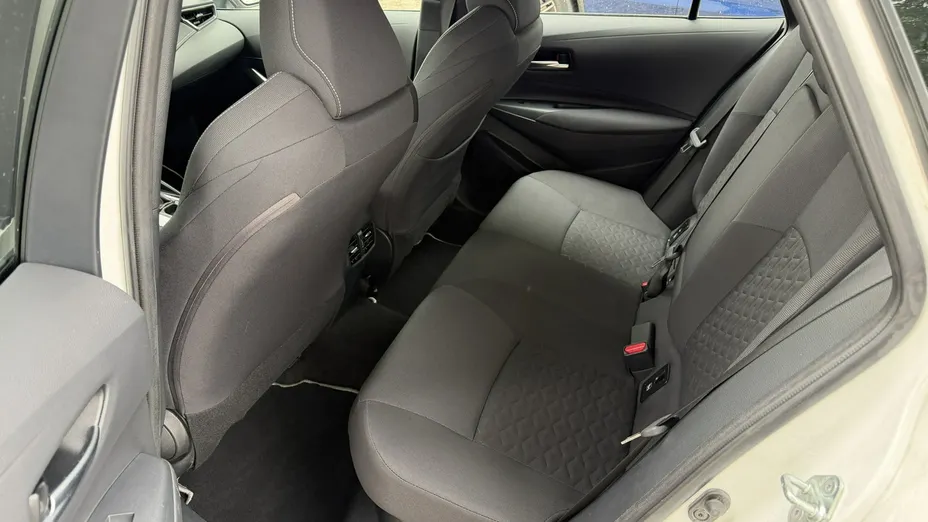 TOYOTA Corolla -