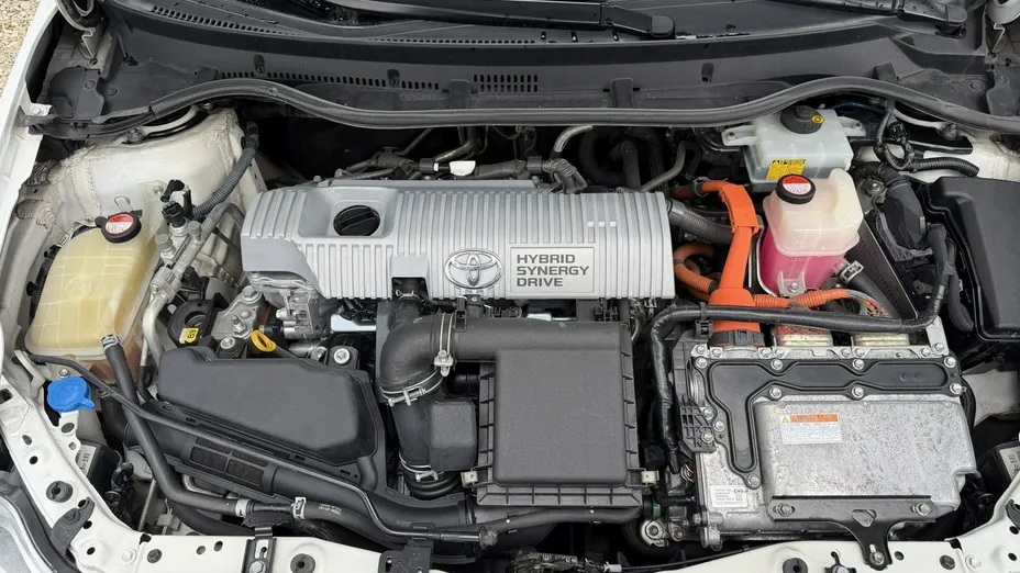 TOYOTA Auris -
