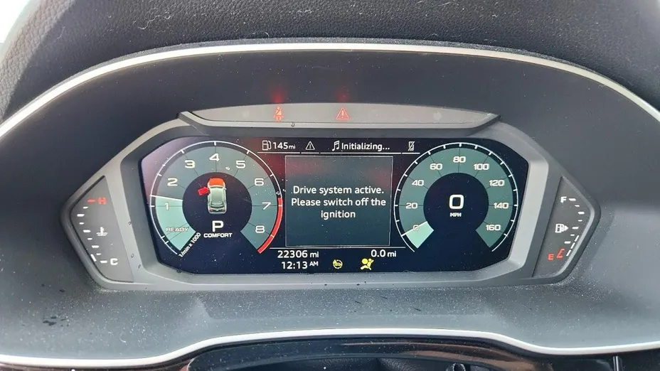 AUDI Q3 -