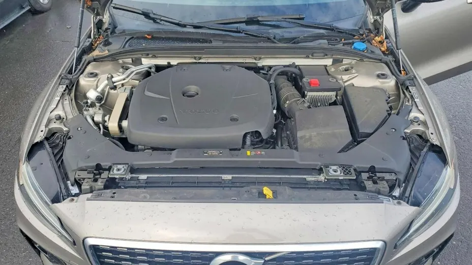 VOLVO S60 -