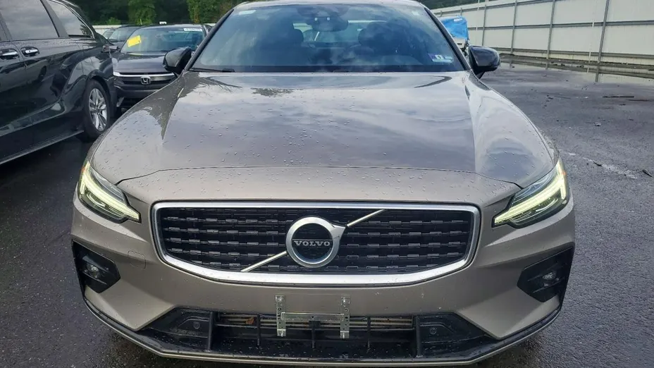 VOLVO S60 -