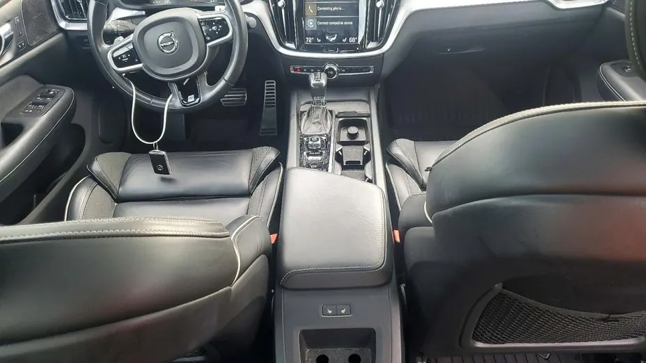 VOLVO S60 -