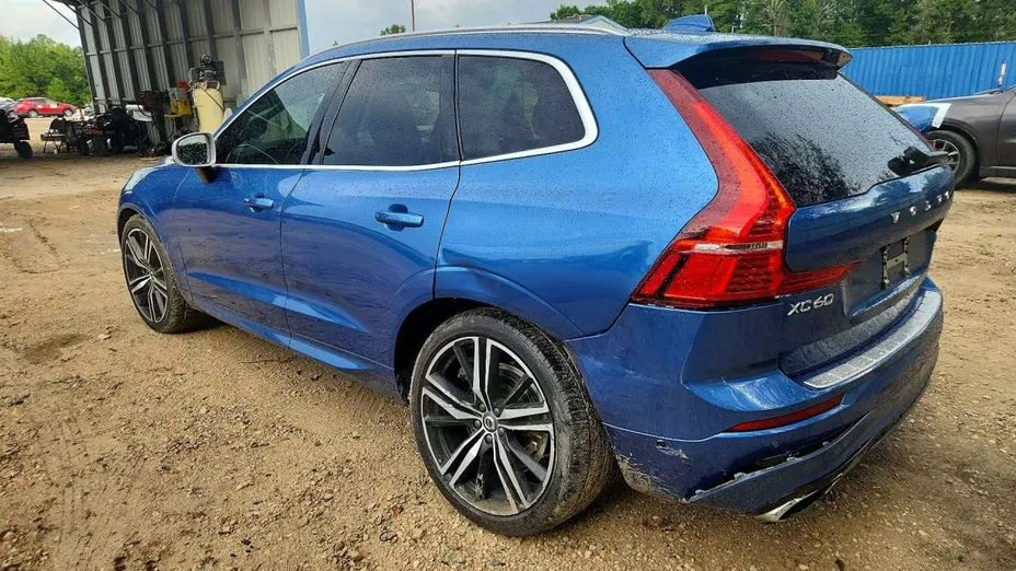 VOLVO XC60 -