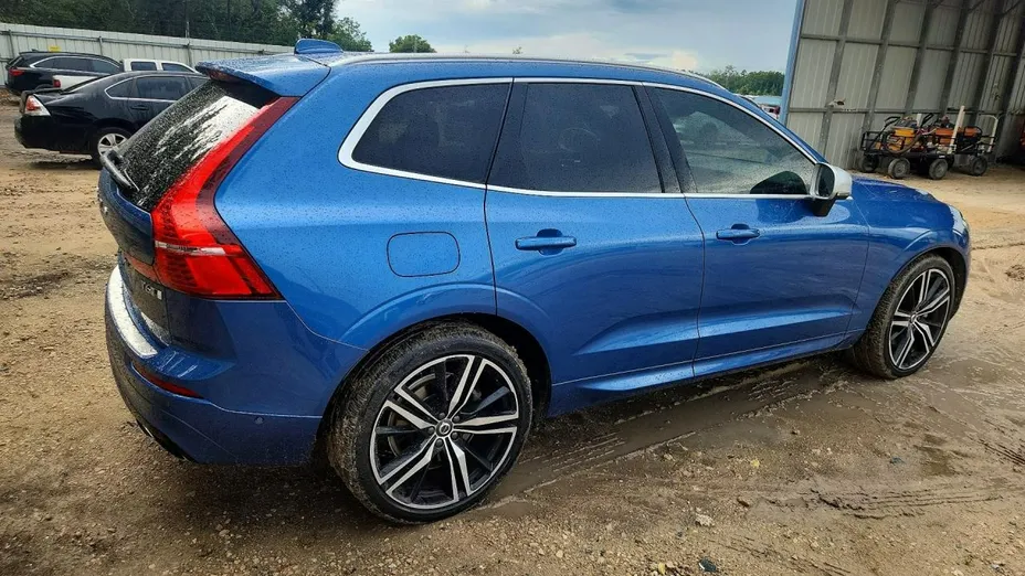VOLVO XC60 -