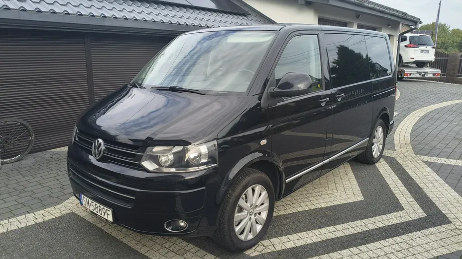 VOLKSWAGEN Multivan -
