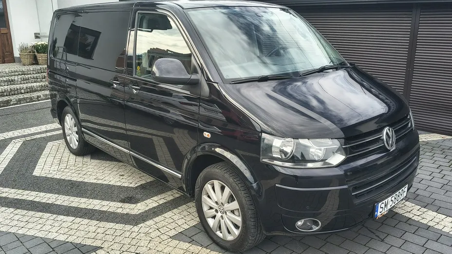 VOLKSWAGEN Multivan -