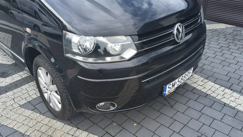 VOLKSWAGEN Multivan -