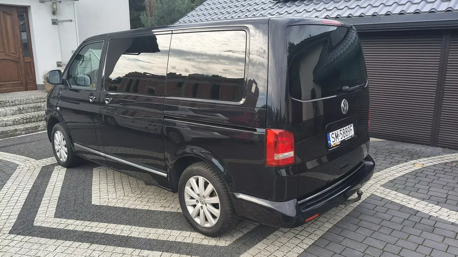 VOLKSWAGEN Multivan -