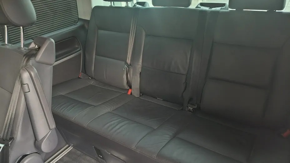 VOLKSWAGEN Multivan -