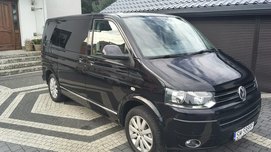 VOLKSWAGEN Multivan -