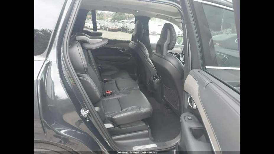 VOLVO XC90 -