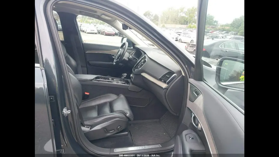 VOLVO XC90 -