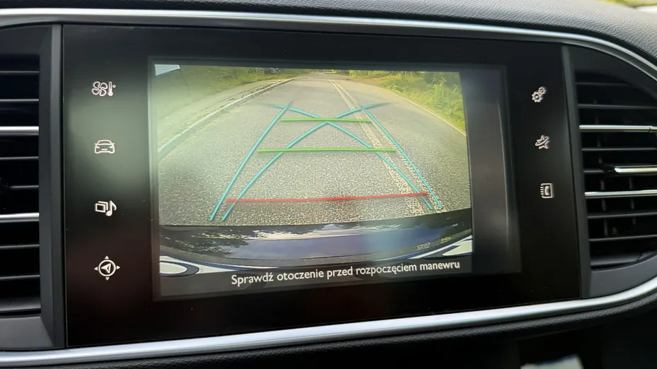 PEUGEOT 308 -