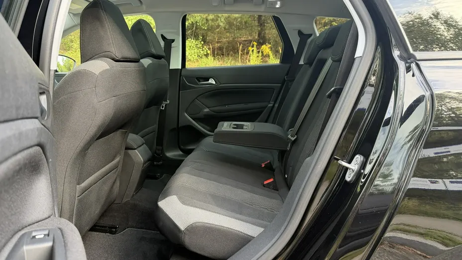 PEUGEOT 308 -