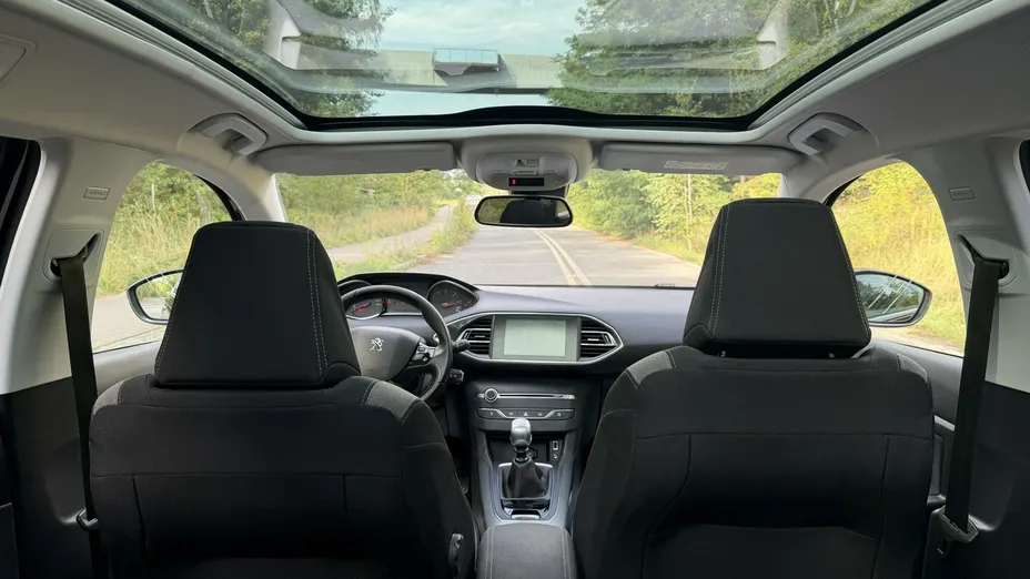 PEUGEOT 308 -