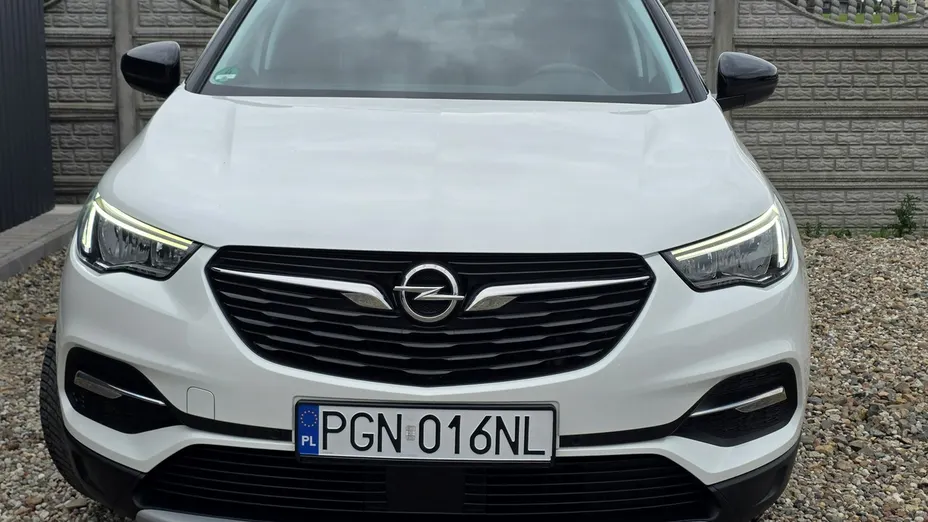 OPEL Grandland X -