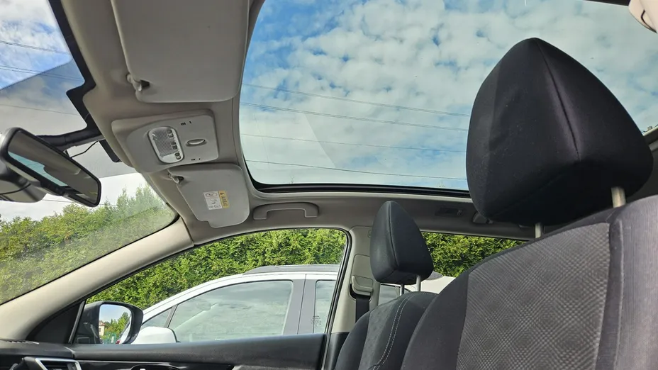 NISSAN Qashqai -
