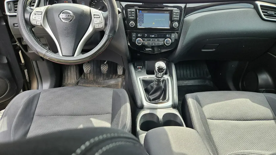 NISSAN Qashqai -