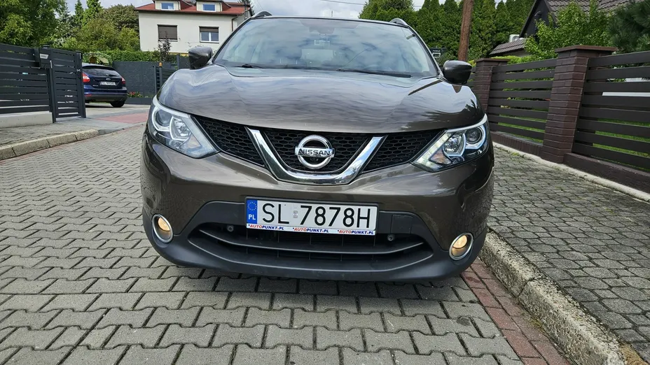NISSAN Qashqai -
