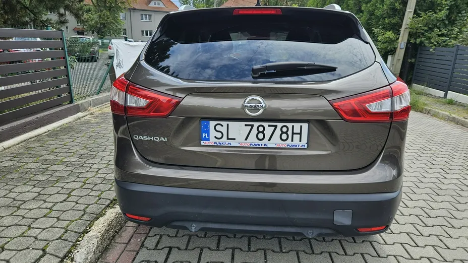 NISSAN Qashqai -