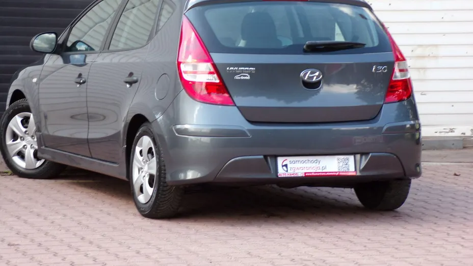 HYUNDAI i30 -