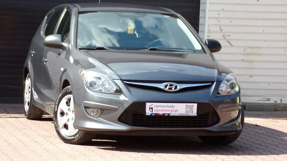 HYUNDAI i30 -