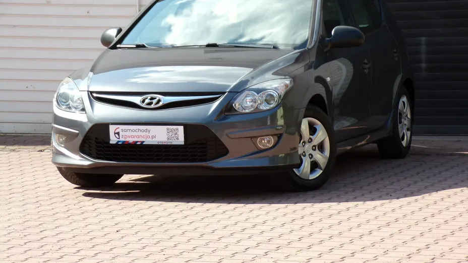 HYUNDAI i30 -
