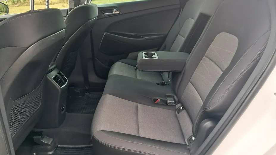 HYUNDAI Tucson -
