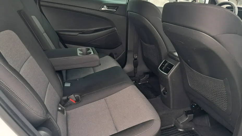 HYUNDAI Tucson -