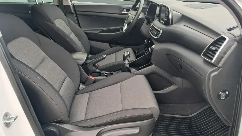 HYUNDAI Tucson -