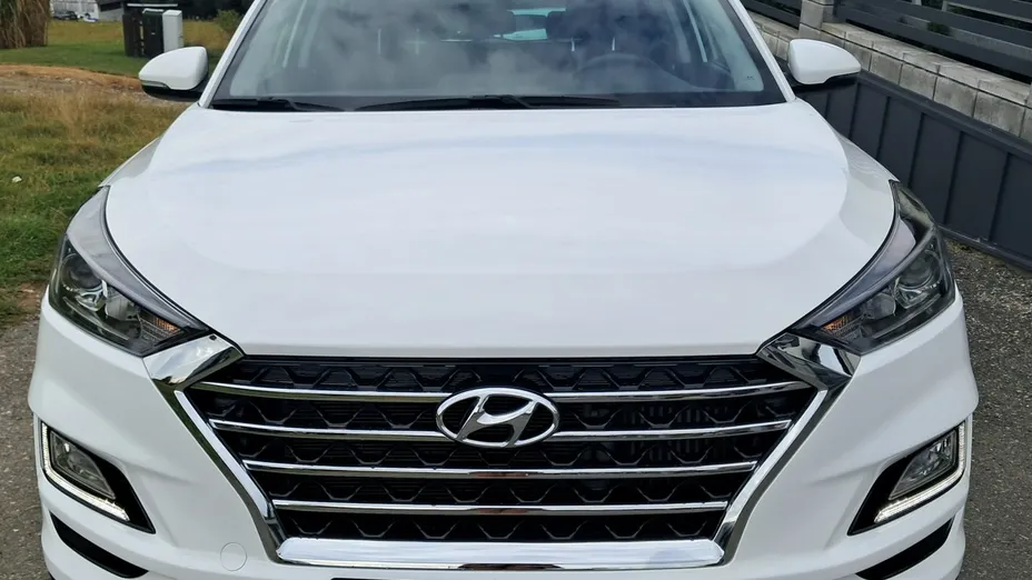 HYUNDAI Tucson -