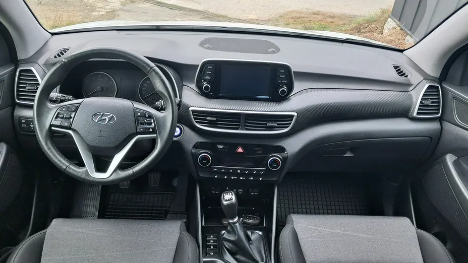 HYUNDAI Tucson -