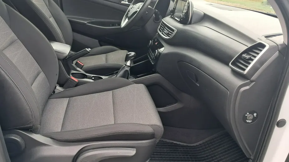 HYUNDAI Tucson -