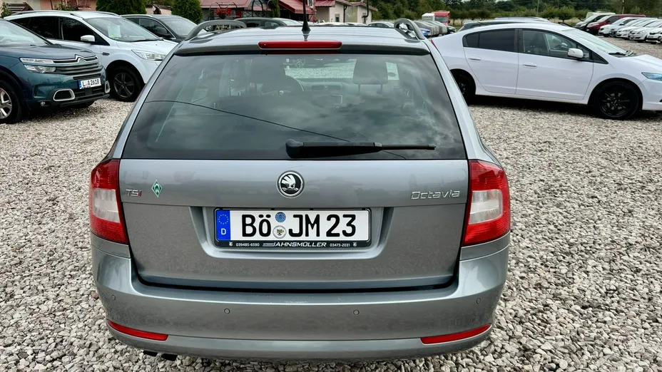SKODA Octavia -