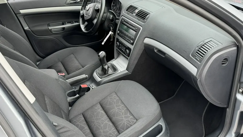 SKODA Octavia -