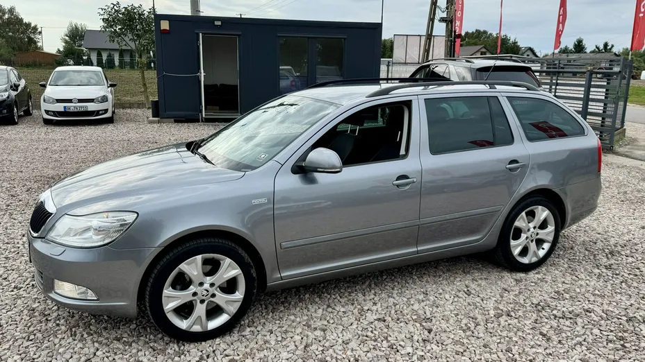 SKODA Octavia -