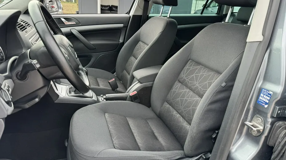 SKODA Octavia -
