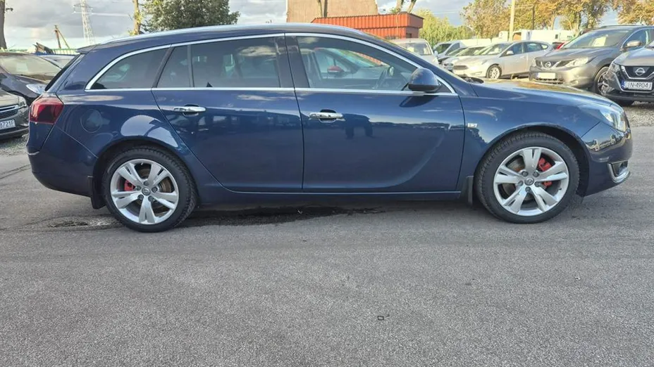 OPEL Insignia -