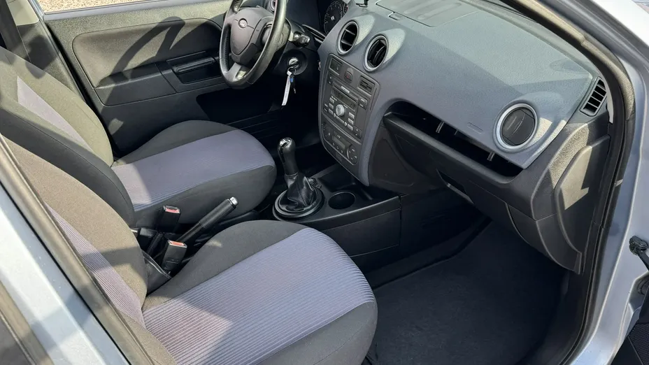 FORD Fusion -