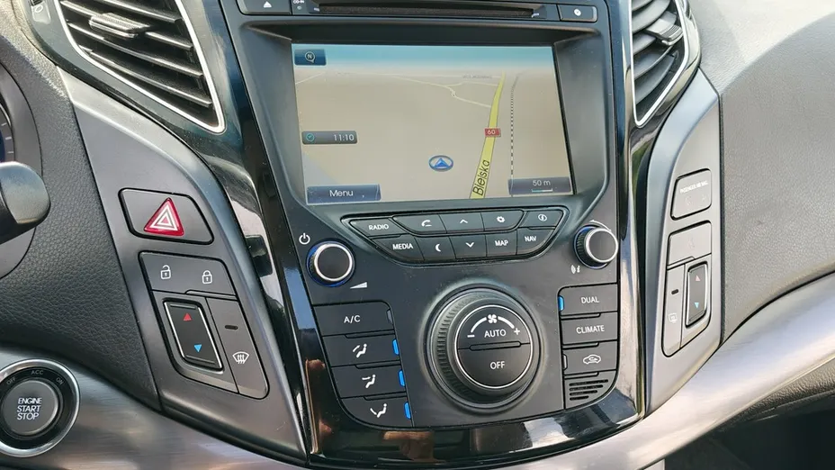HYUNDAI i40 -