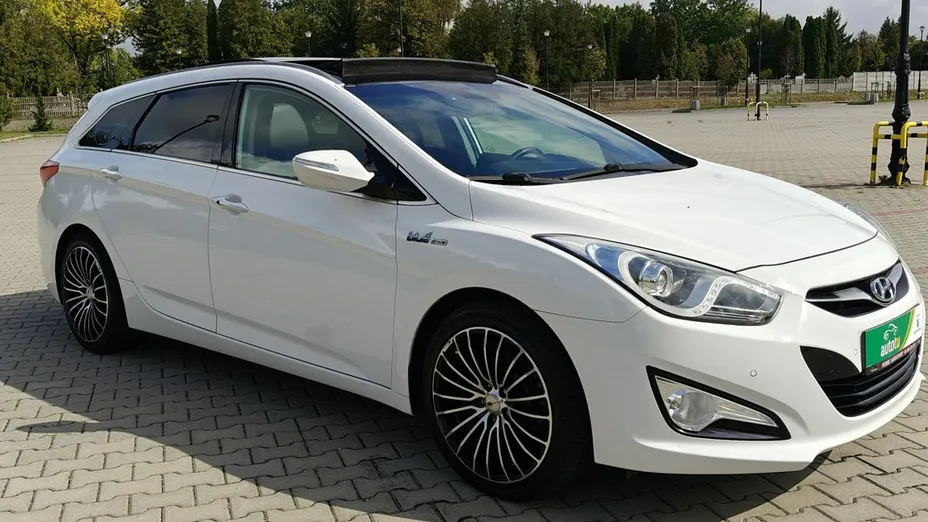 HYUNDAI i40 -