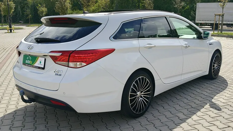 HYUNDAI i40 -
