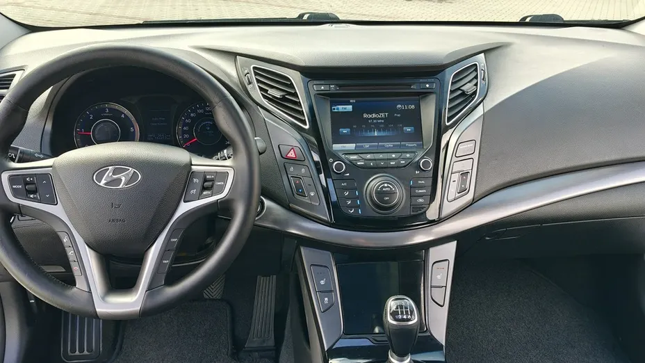 HYUNDAI i40 -